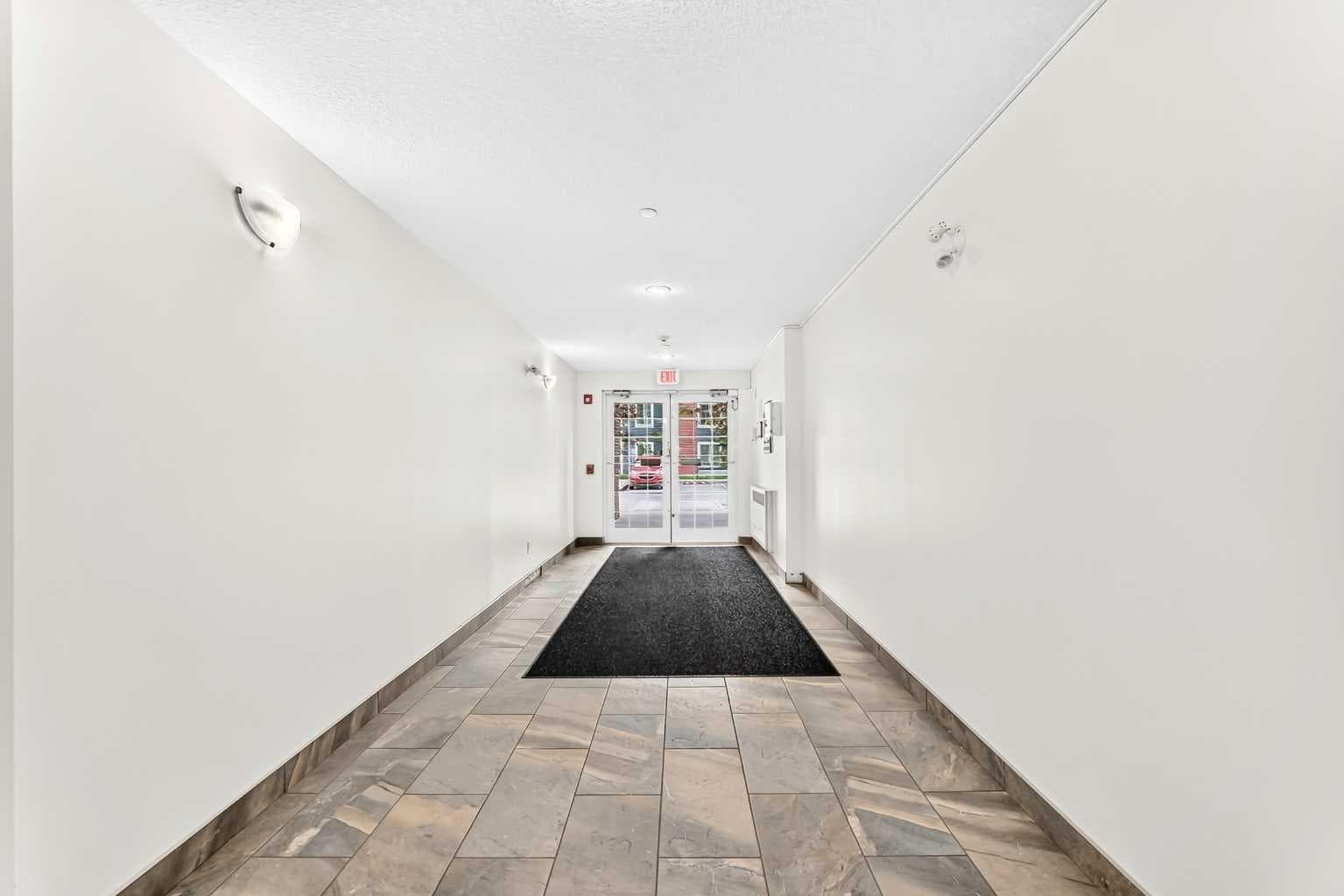 4302, 755 Copperpond Boulevard SE