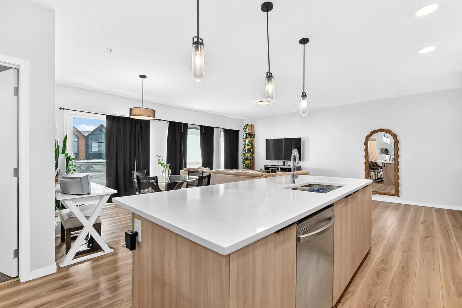 3208, 220 Seton Grove SE