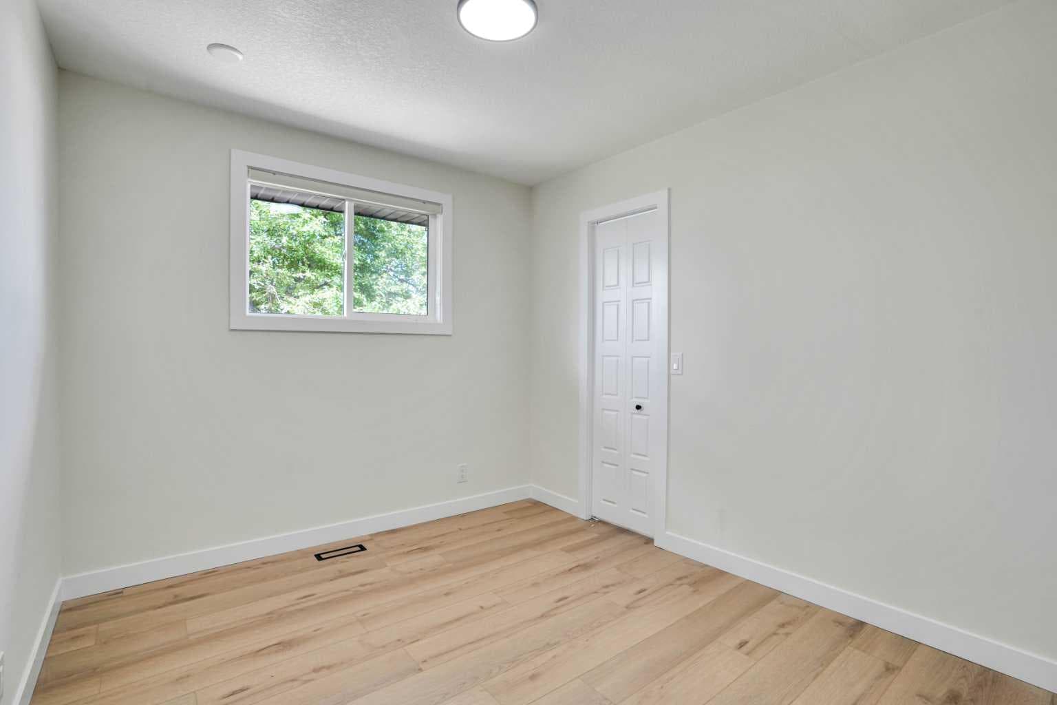 1903 62 Street NE