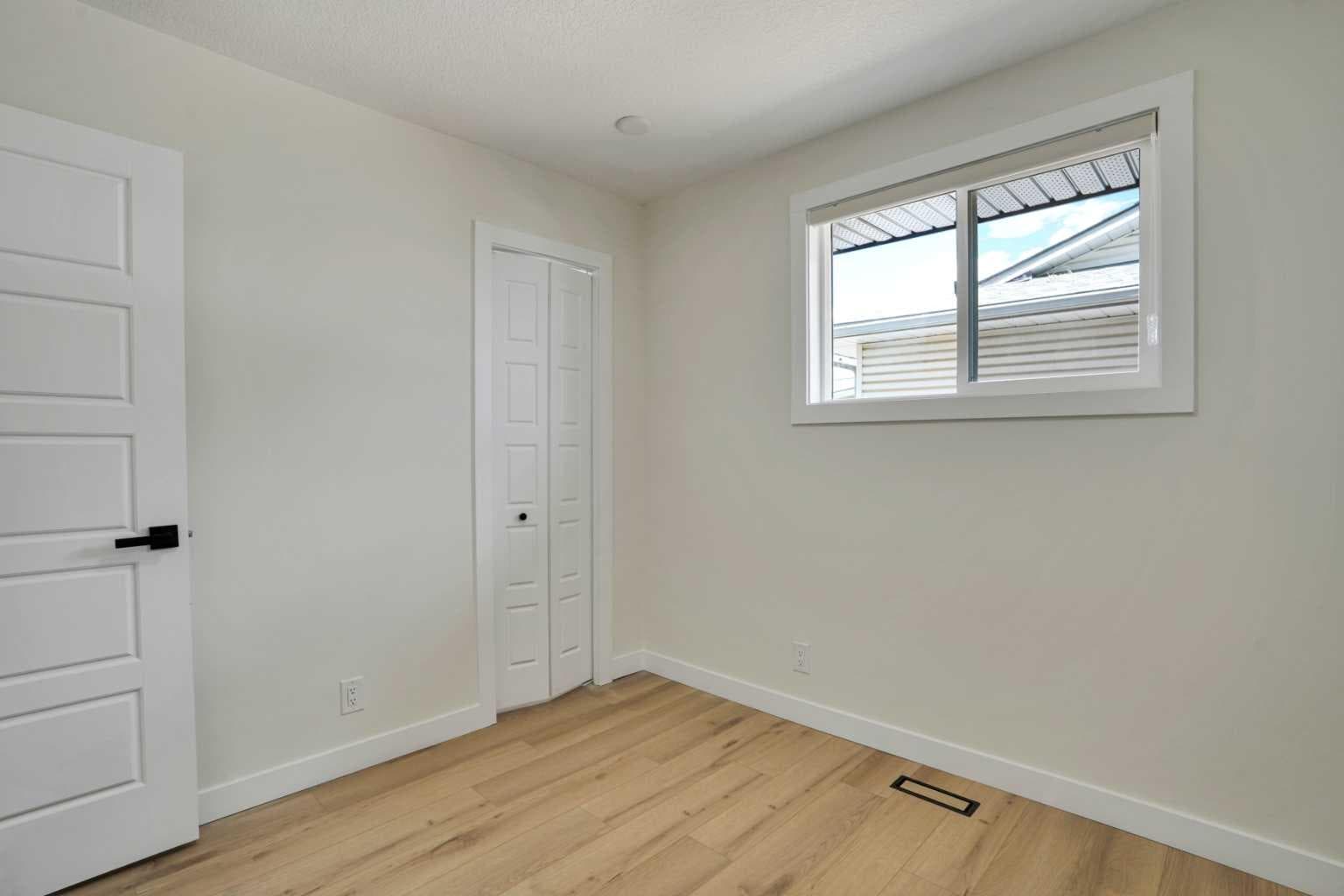 1903 62 Street NE