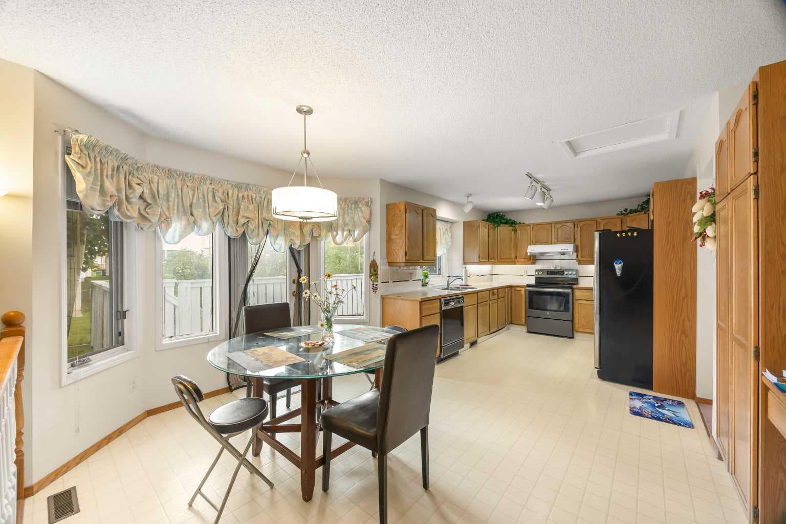107 Hampshire Close NW