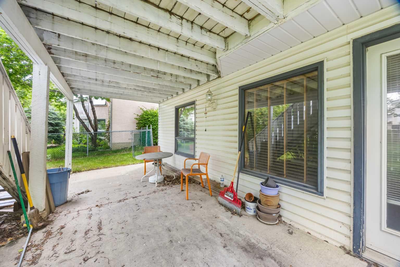 107 Hampshire Close NW
