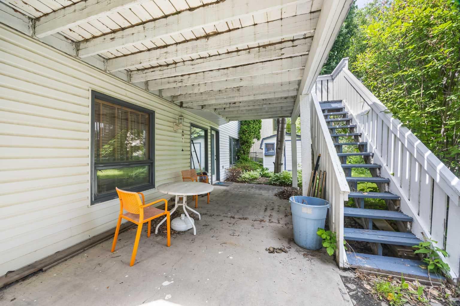 107 Hampshire Close NW