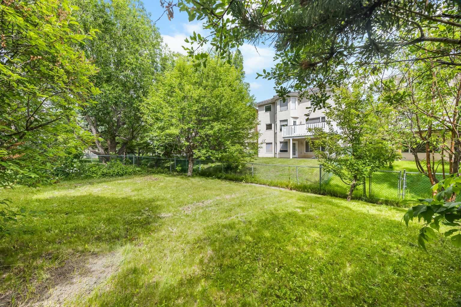 107 Hampshire Close NW