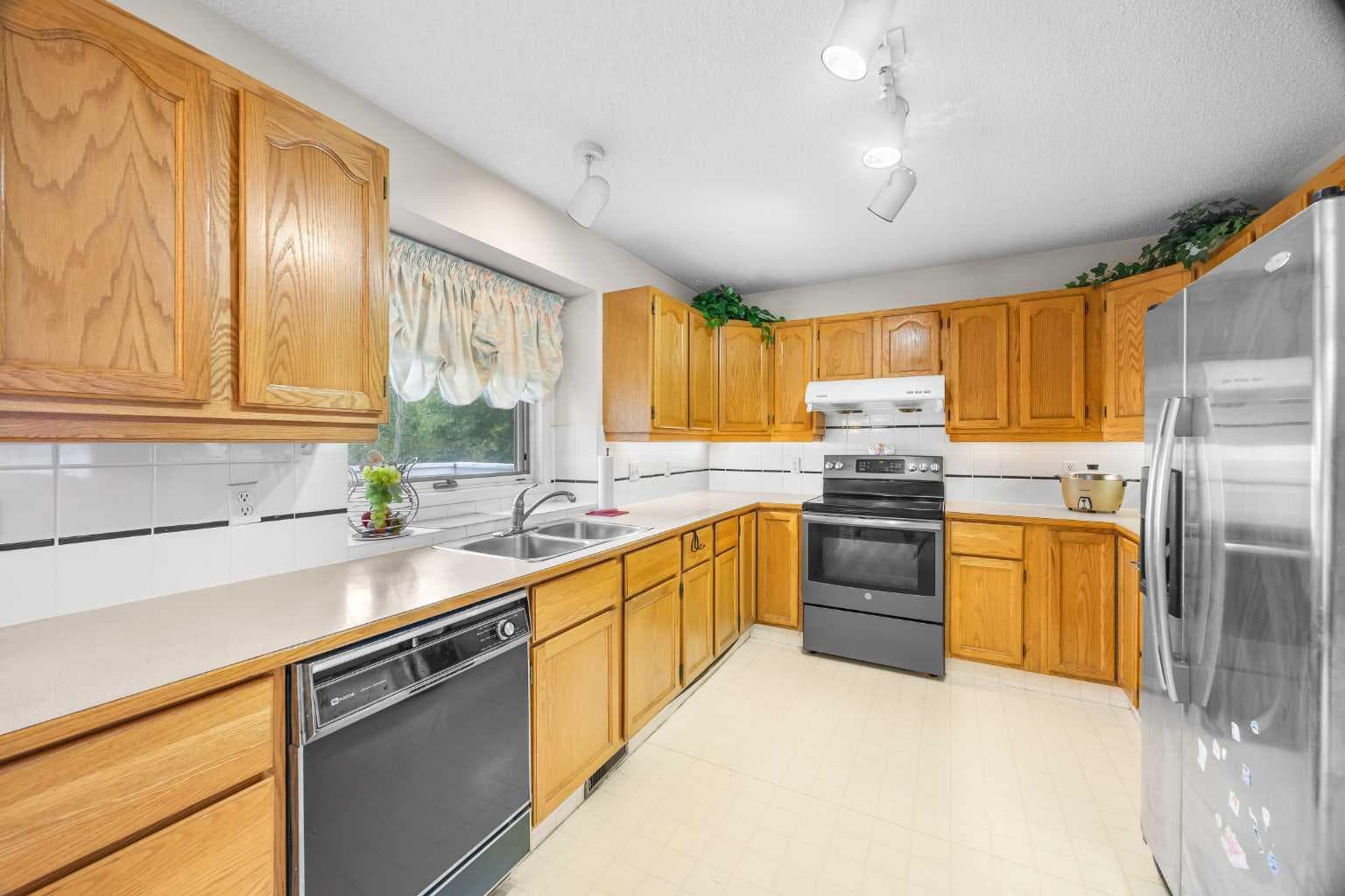 107 Hampshire Close NW