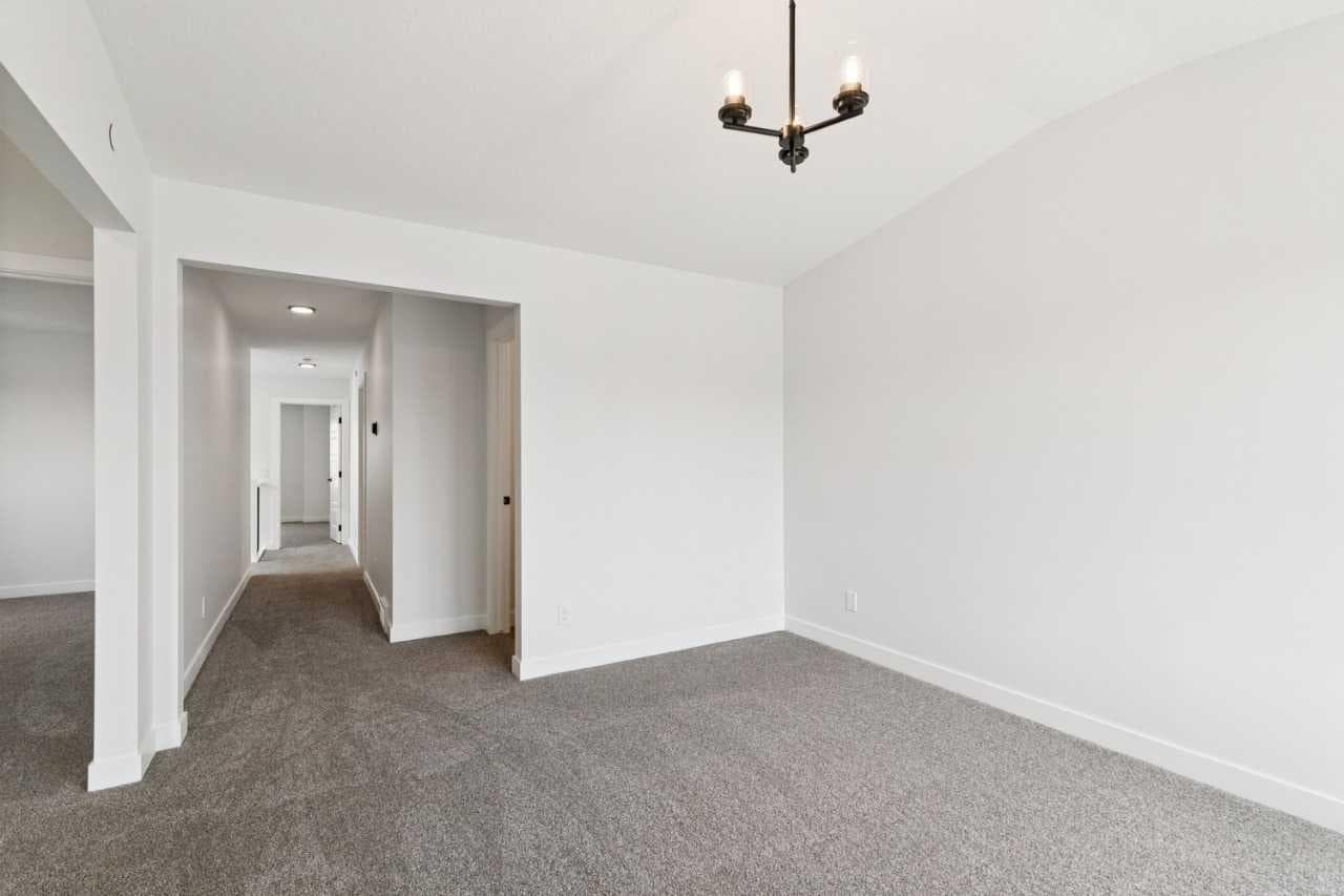 34 Hotchkiss Gardens SE