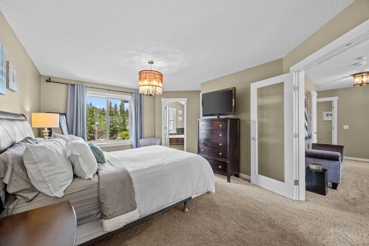 113 Tusslewood Bay NW