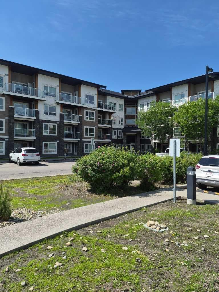4117, 240 Skyview Ranch Road NE