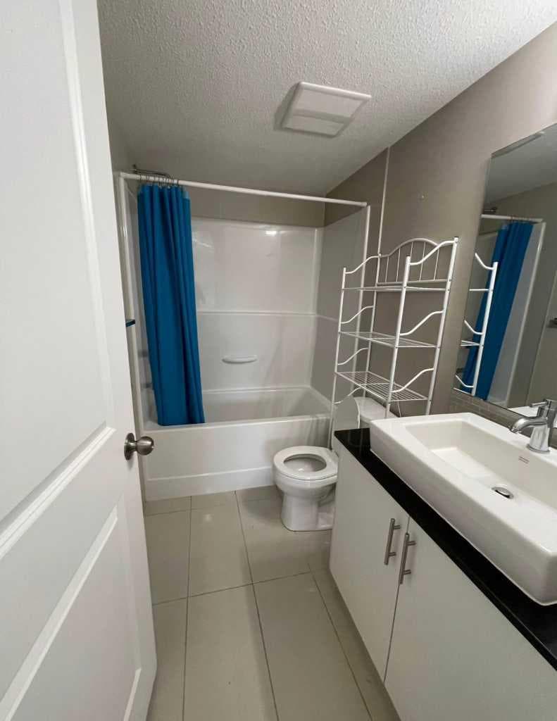 4117, 240 Skyview Ranch Road NE