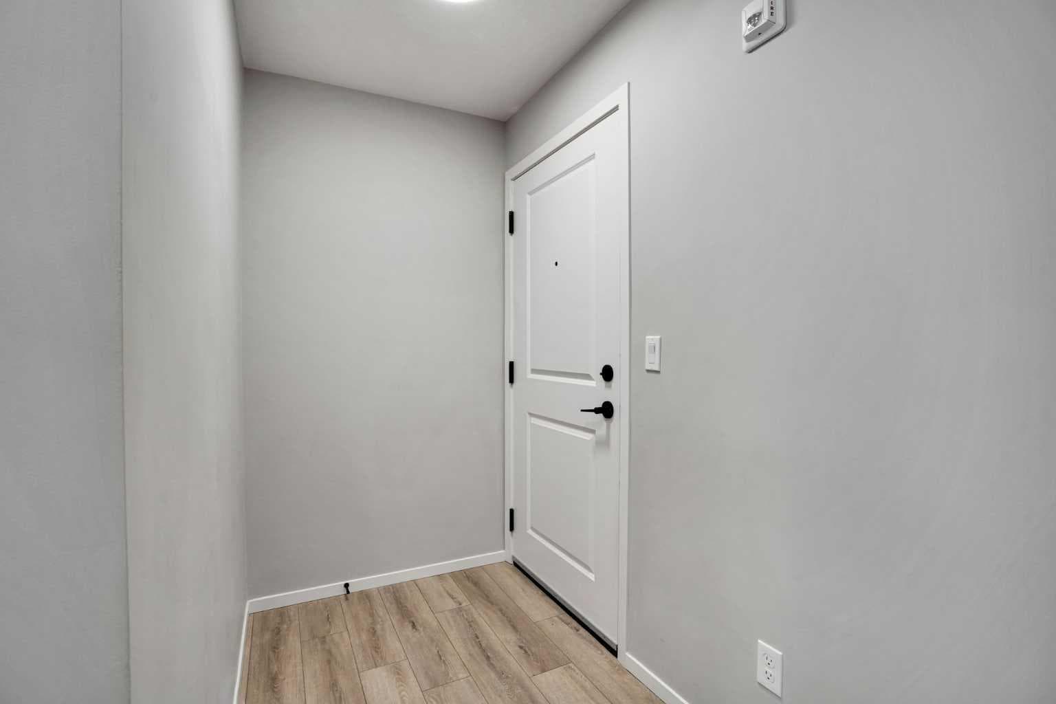 210, 140 Mahogany Street SE