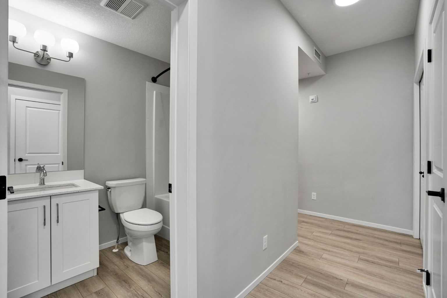 210, 140 Mahogany Street SE