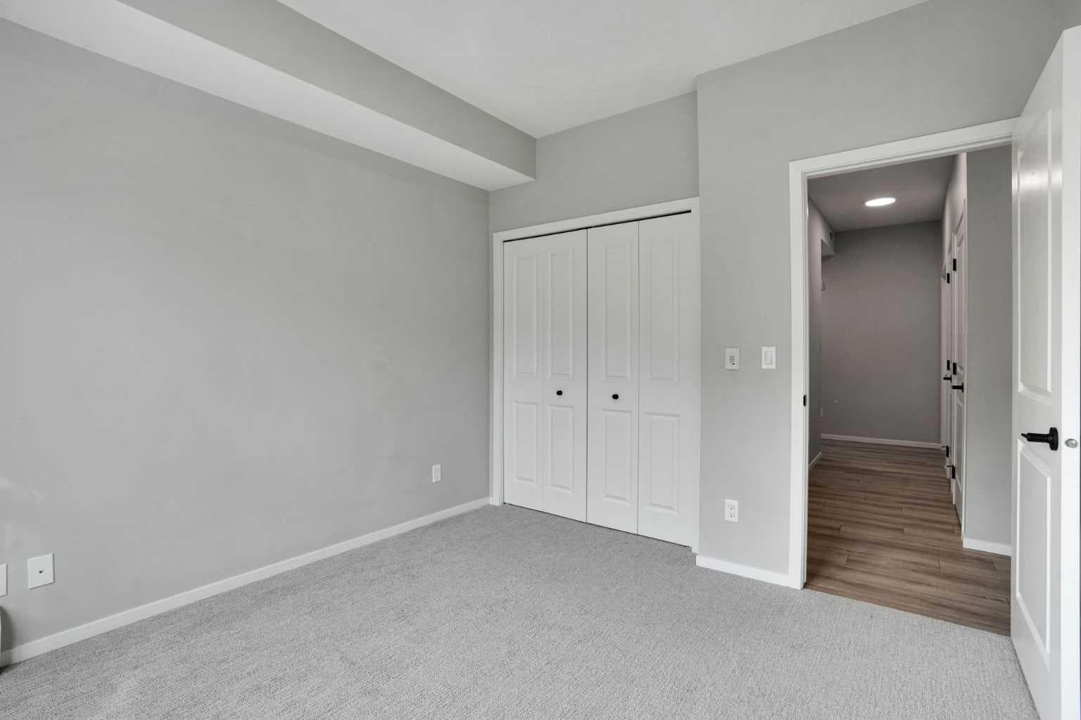 210, 140 Mahogany Street SE
