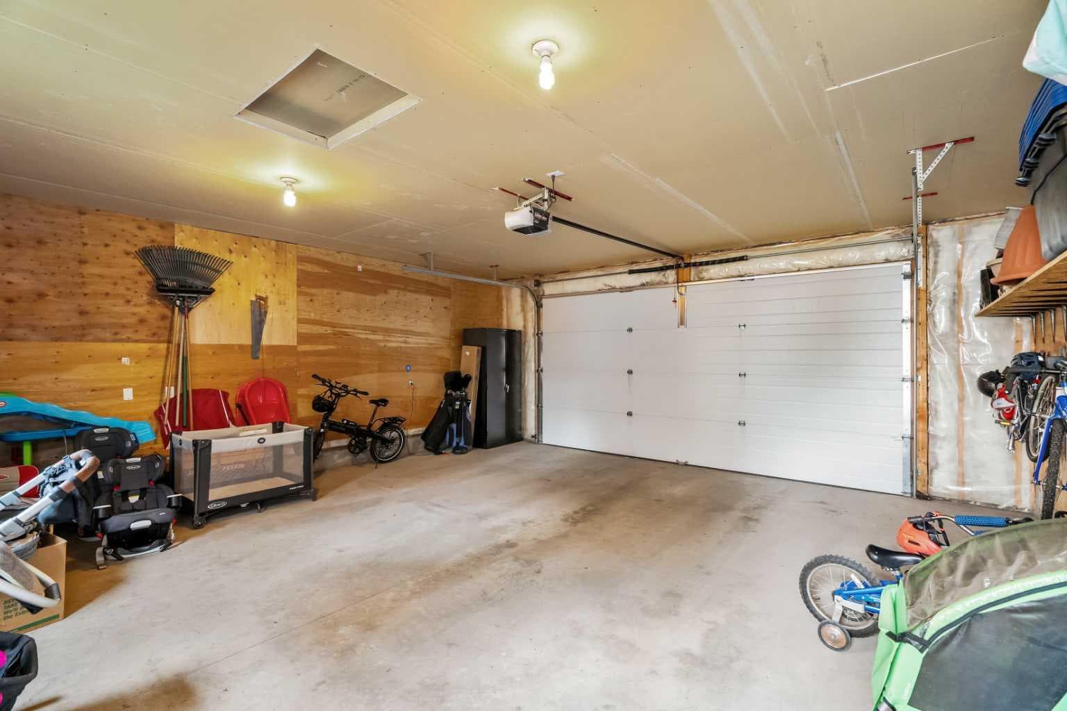 172 Citadel Bluff Close NW