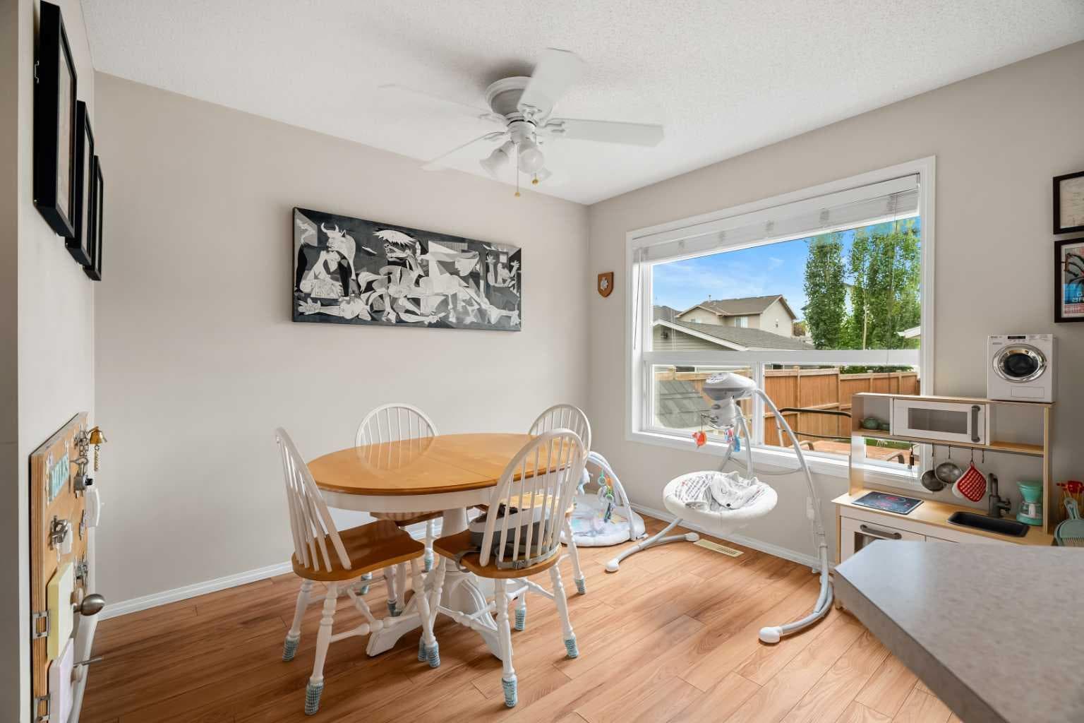 172 Citadel Bluff Close NW