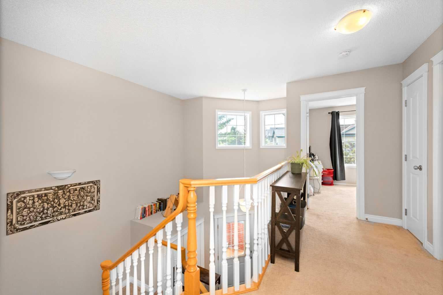 40 hidden Point NW