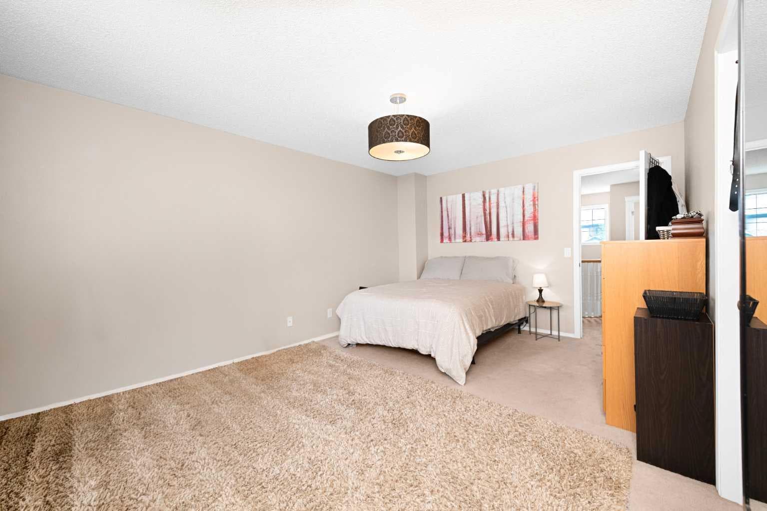 40 hidden Point NW