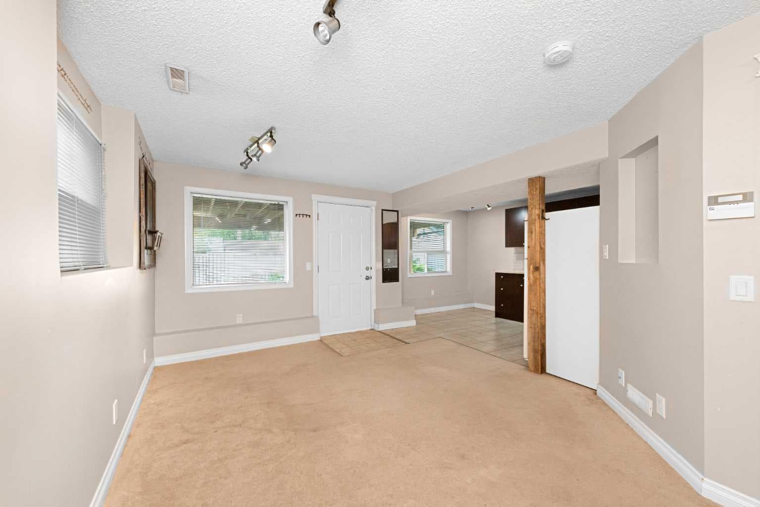 40 hidden Point NW