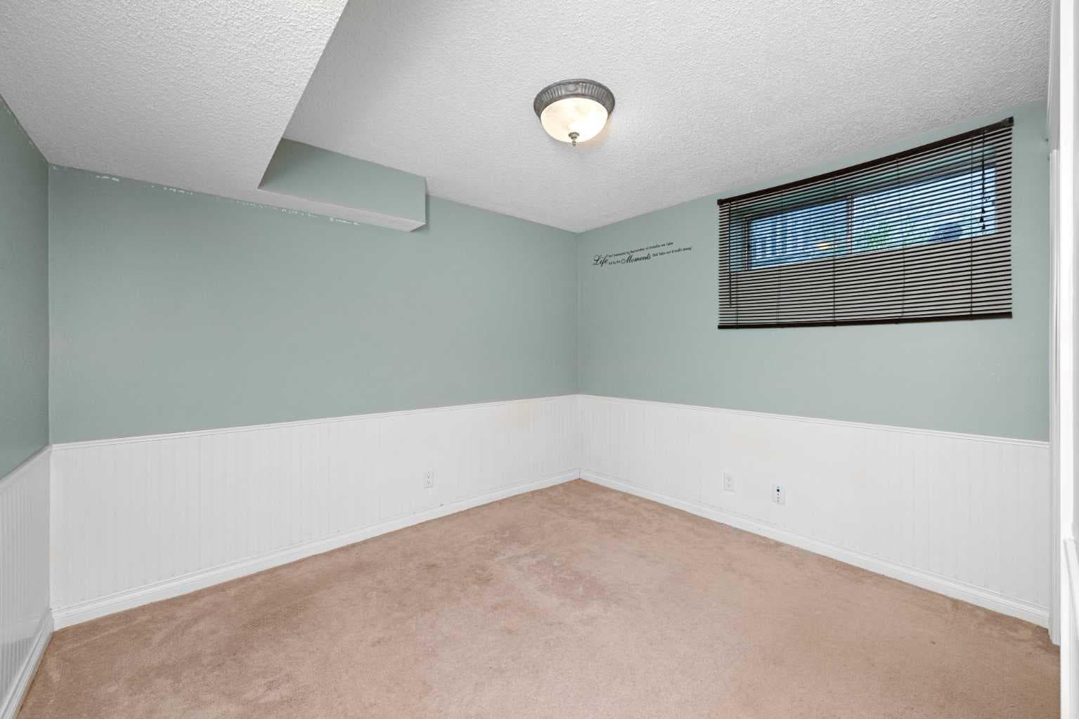 40 hidden Point NW