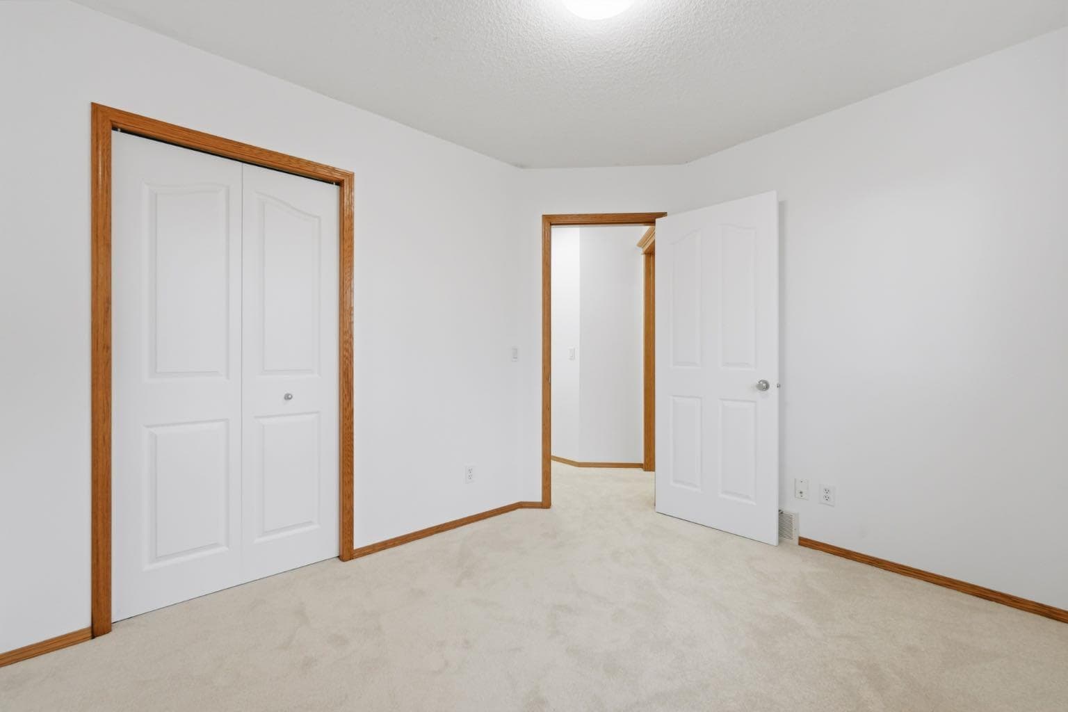 2020 Bridlemeadows Manor SW