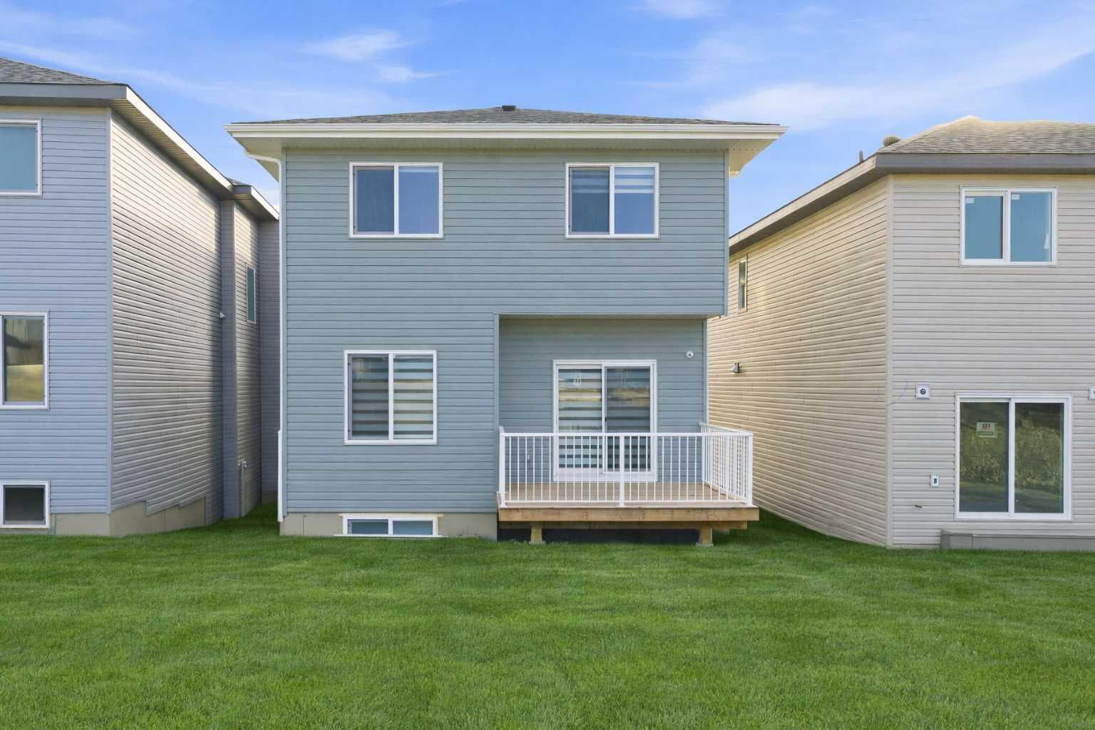 105 Heritage Boulevard 