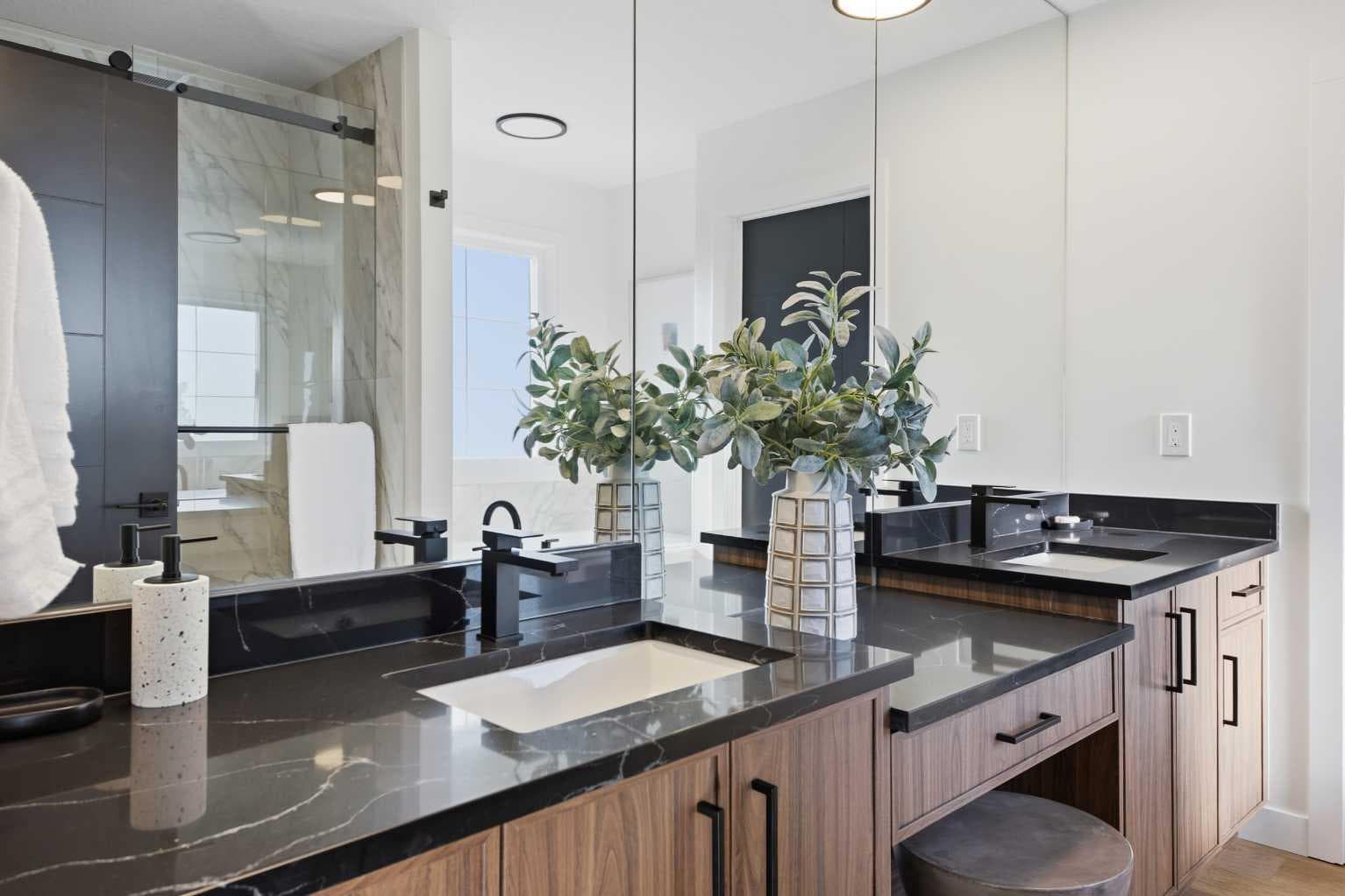 13 Topaz Place 