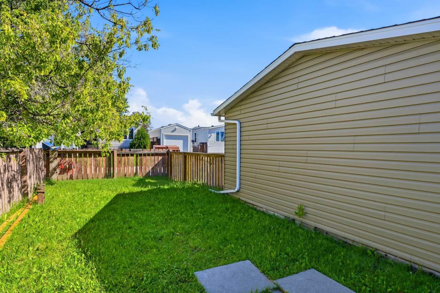 89 Spring Haven Close SE