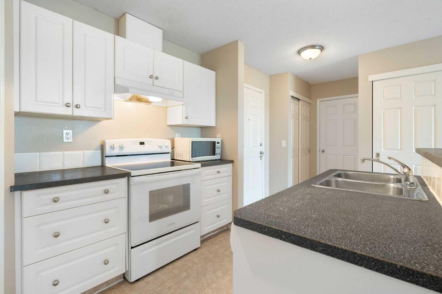 409, 290 Shawville Way SE