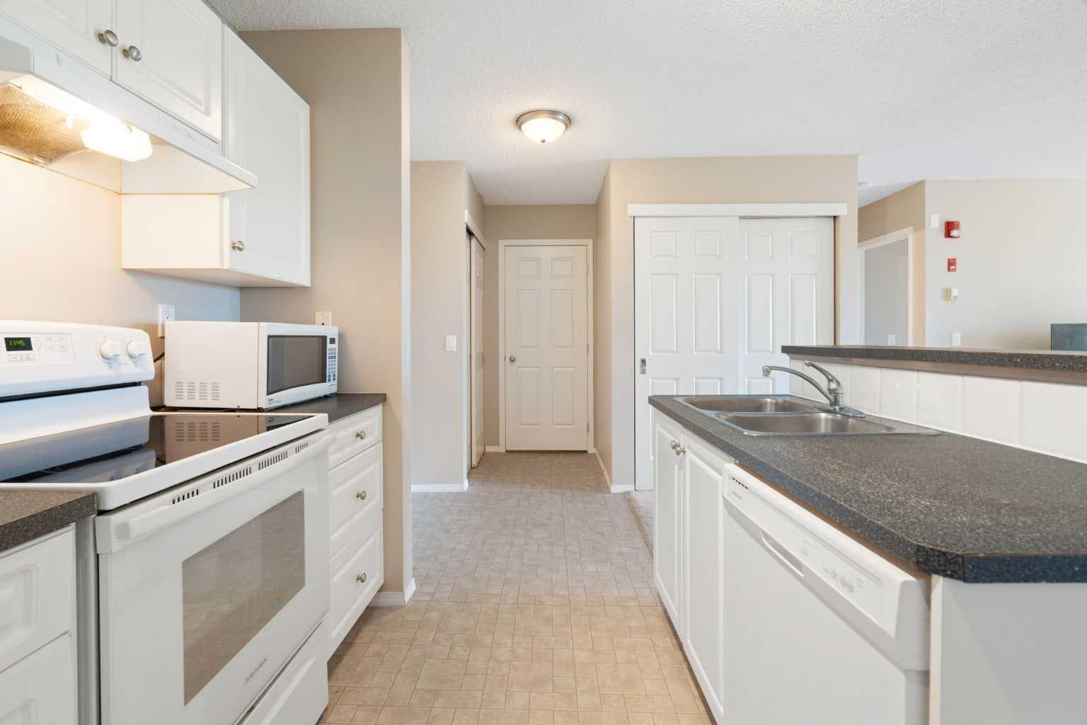 409, 290 Shawville Way SE