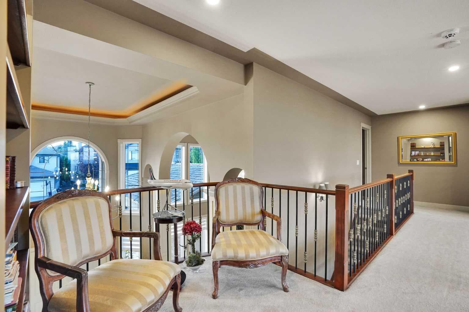 99 Arbour Vista Road NW