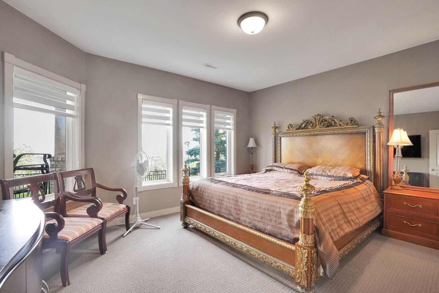99 Arbour Vista Road NW