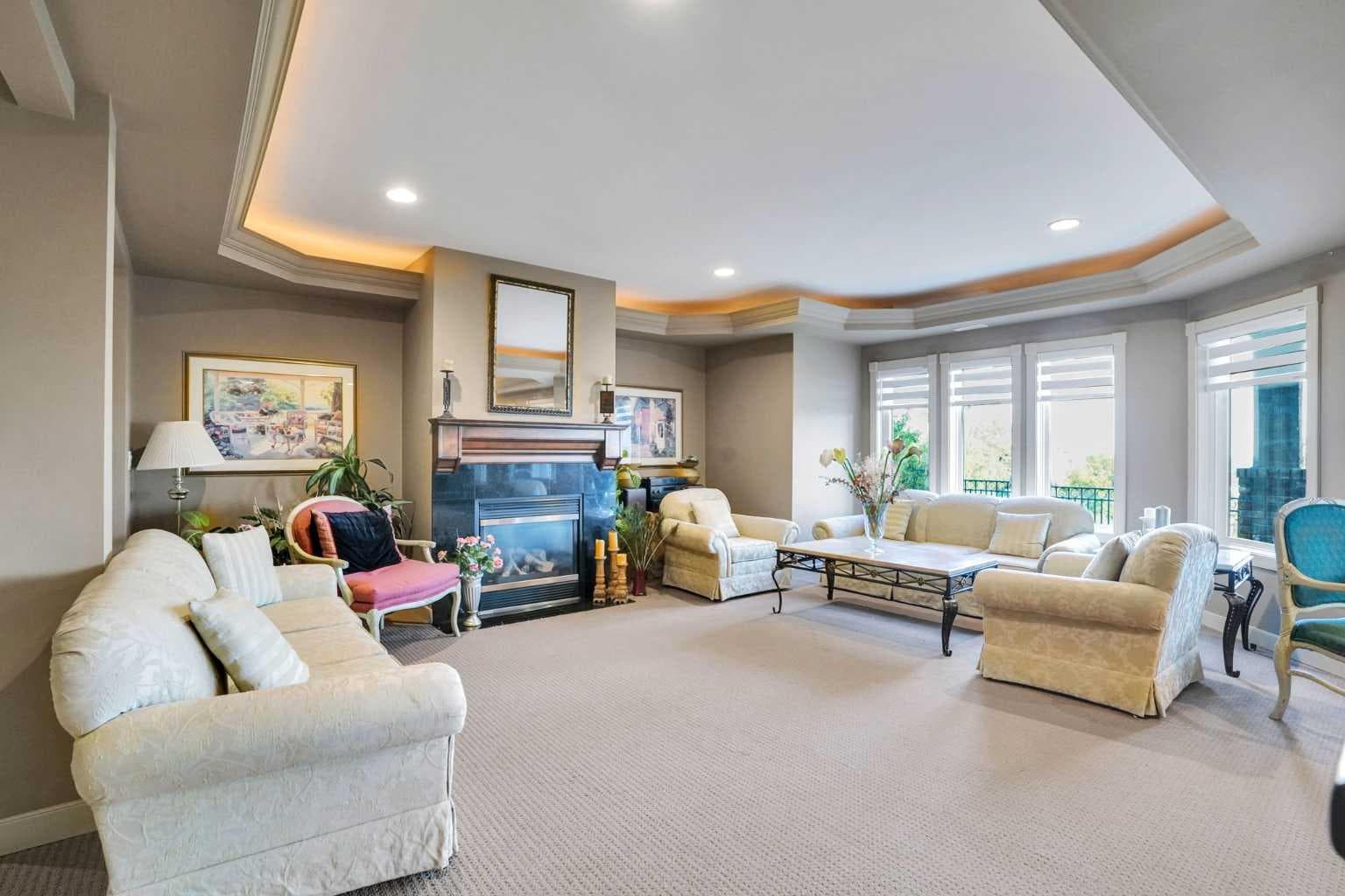 99 Arbour Vista Road NW