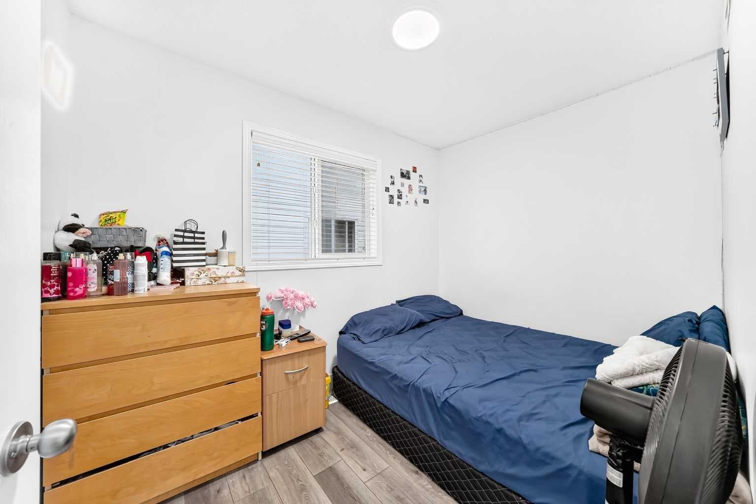 24 Taralake Road NE
