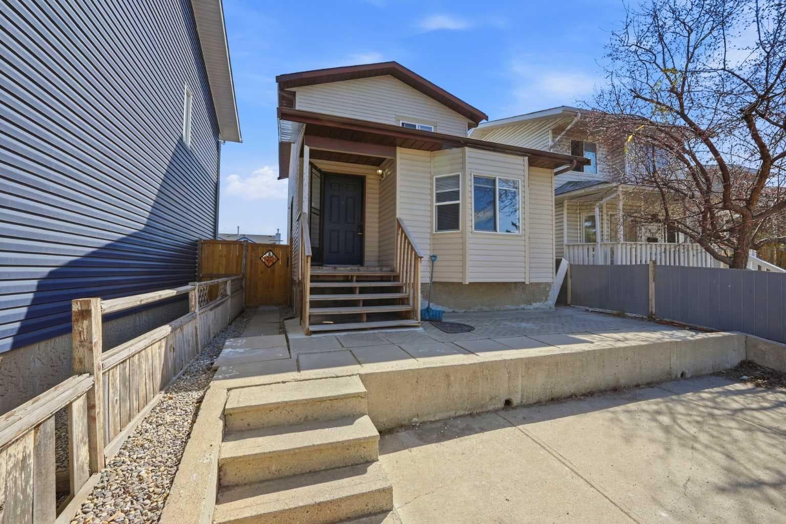 65 Falmere Way NE