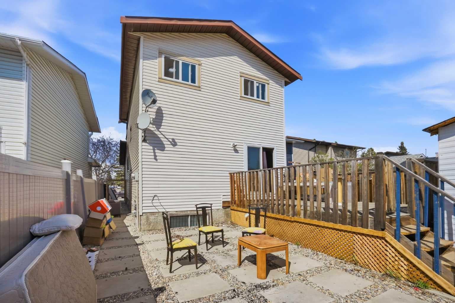 65 Falmere Way NE
