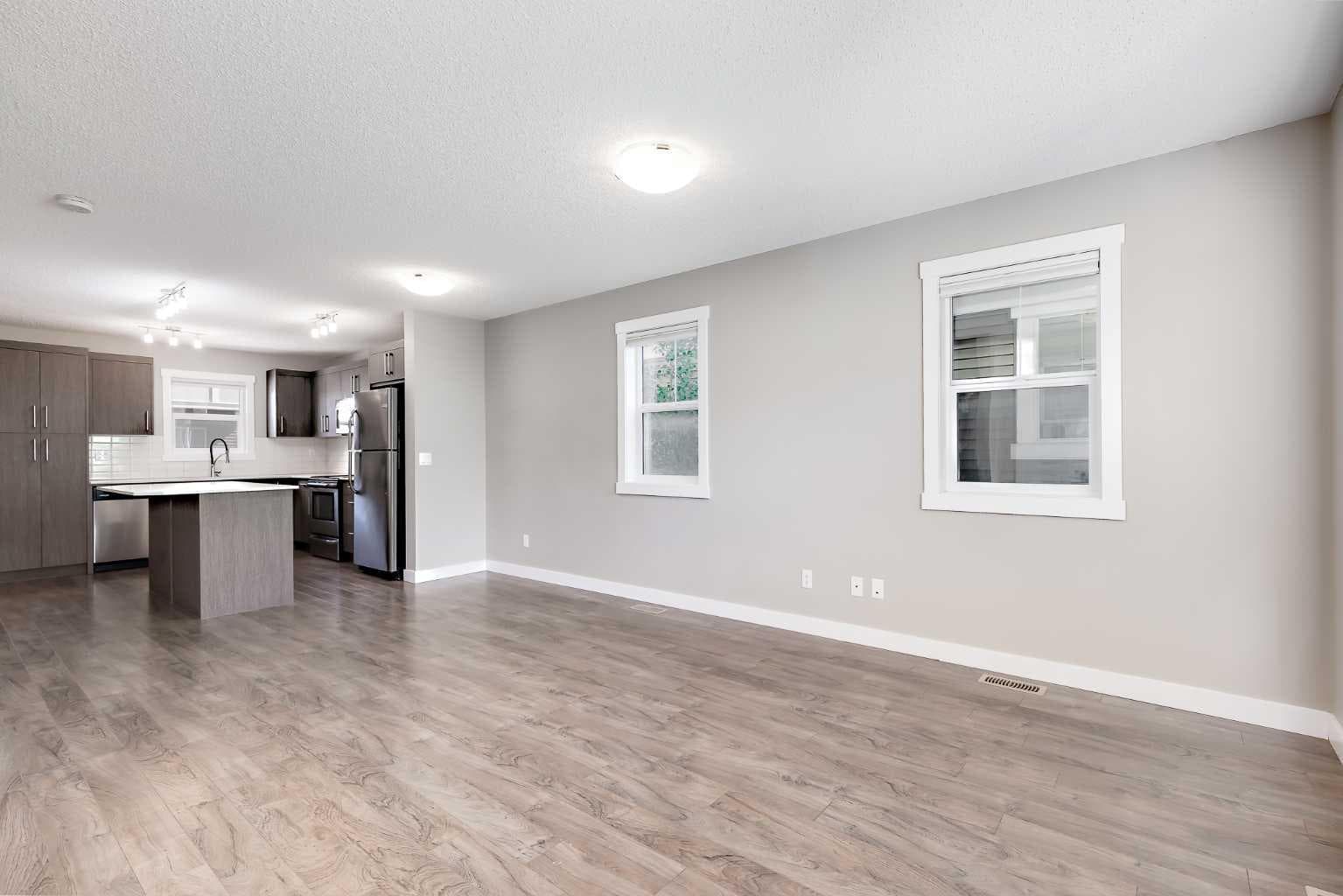 606, 1225 Kings Heights Way SE