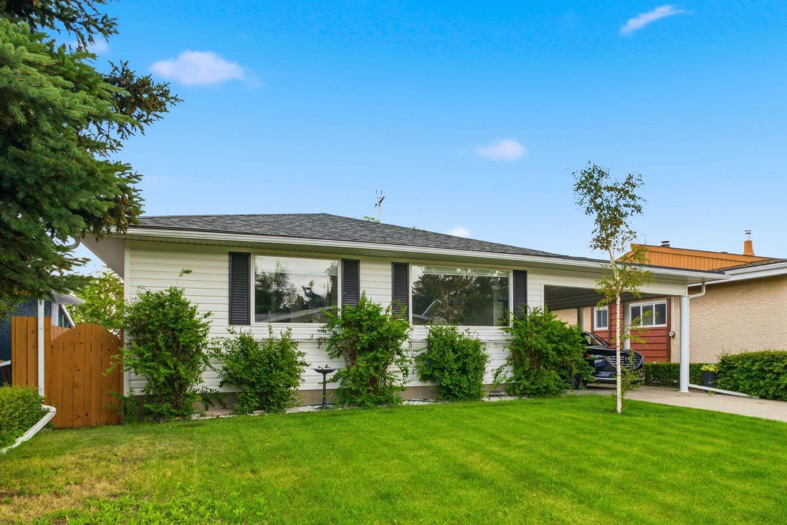 4752 Nipawin Crescent NW