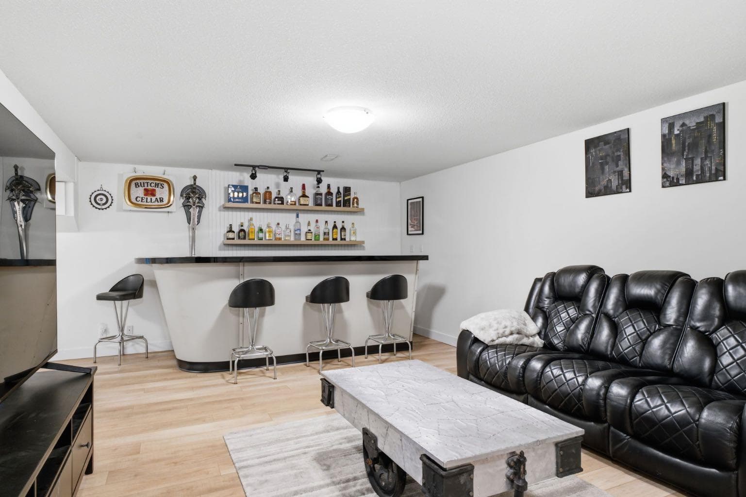 4752 Nipawin Crescent NW