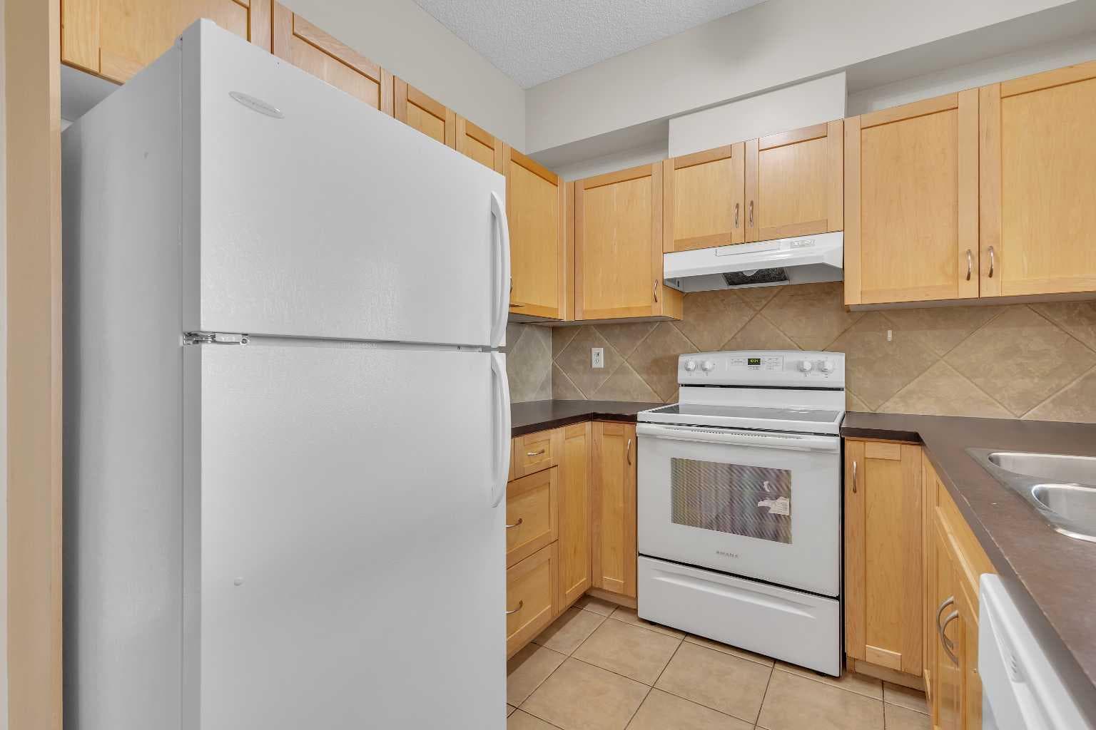 6307, 70 Panamount Drive NW