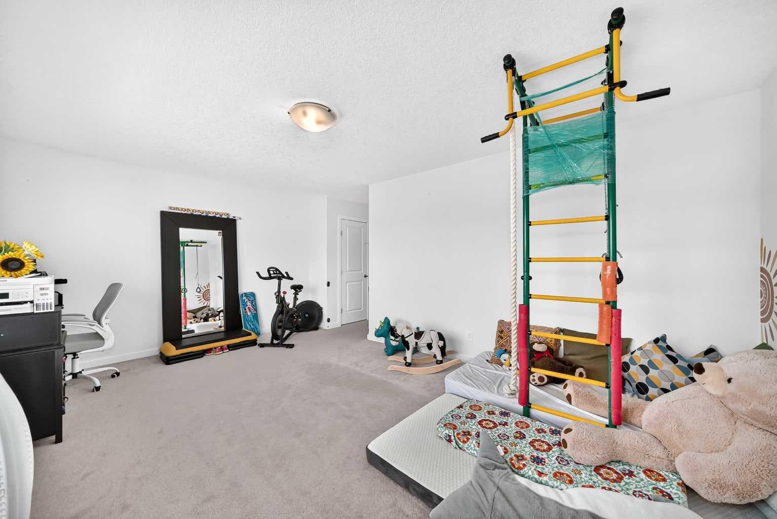 16 Sunrise Crescent 
