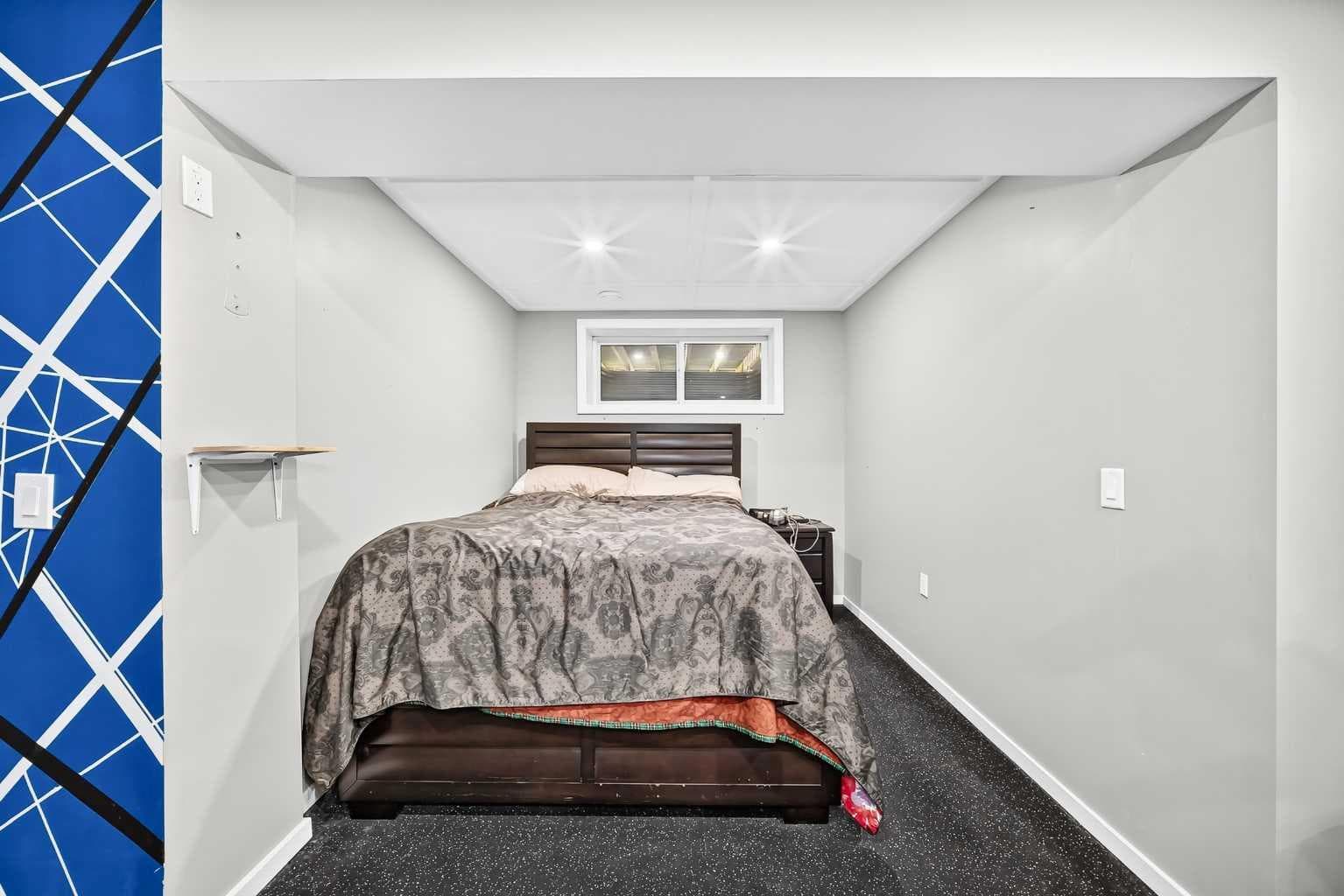 16 Sunrise Crescent 