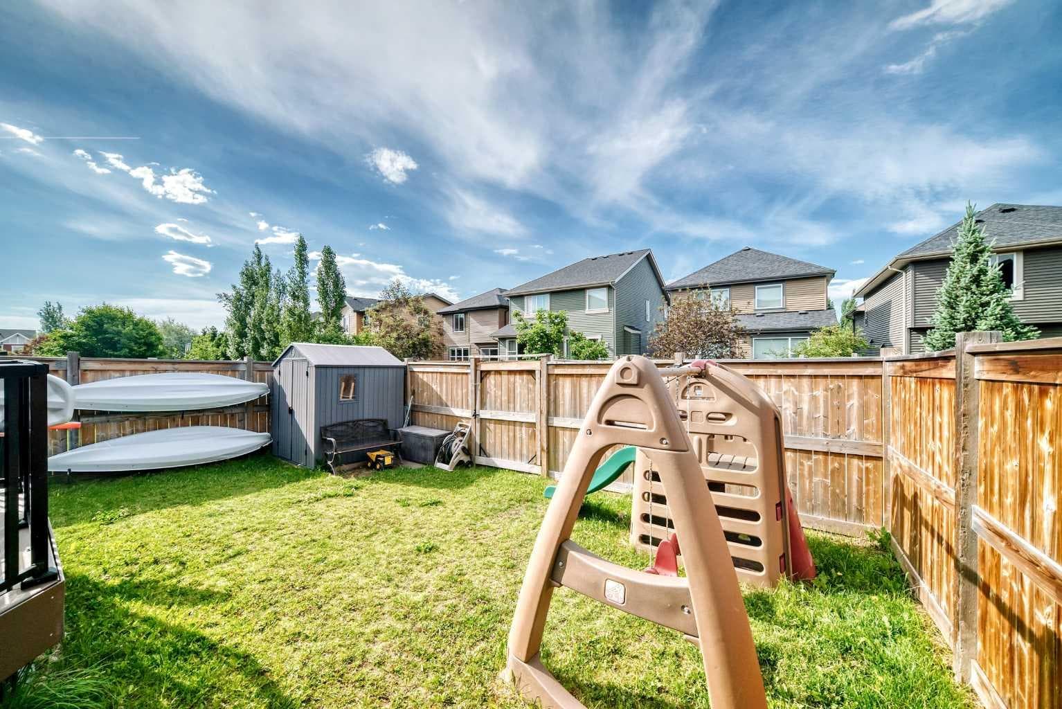 16 Sunrise Crescent 