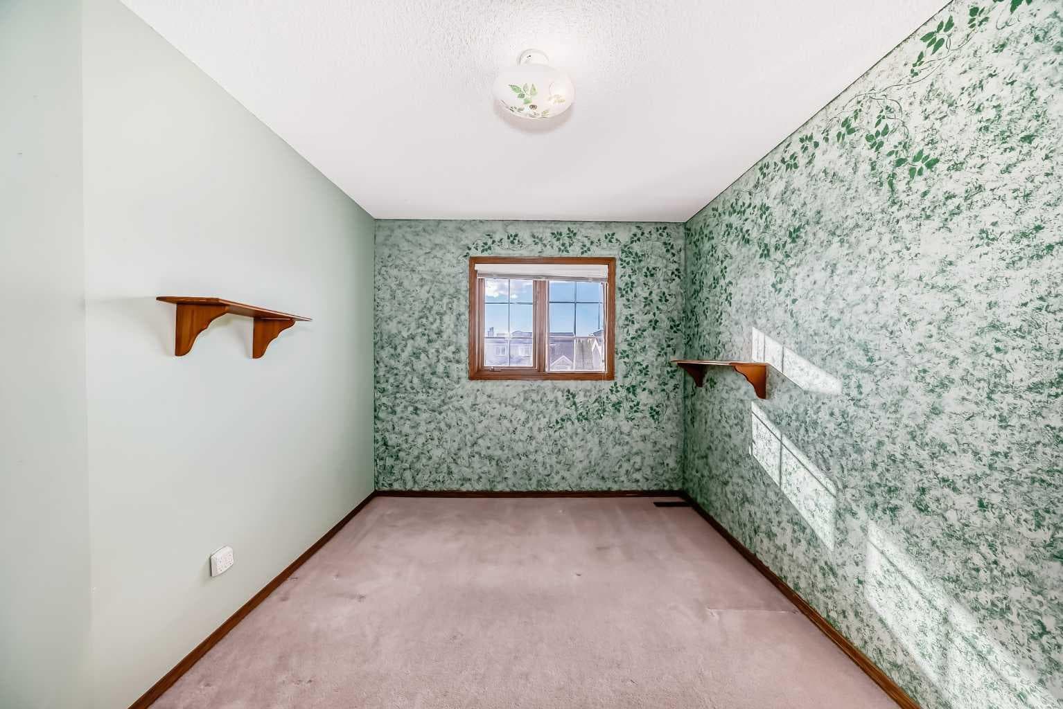 183 Christie Park Hill SW