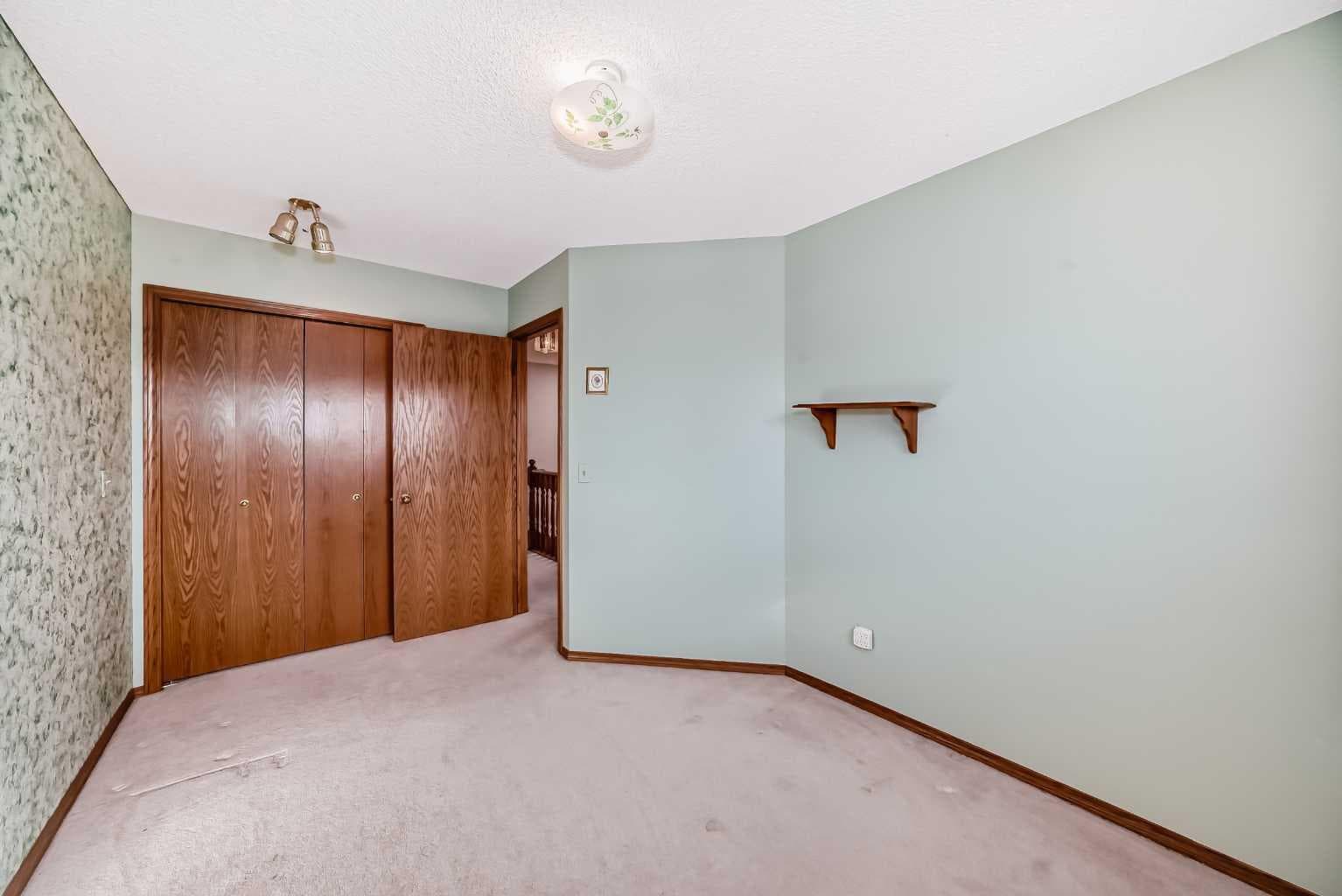 183 Christie Park Hill SW