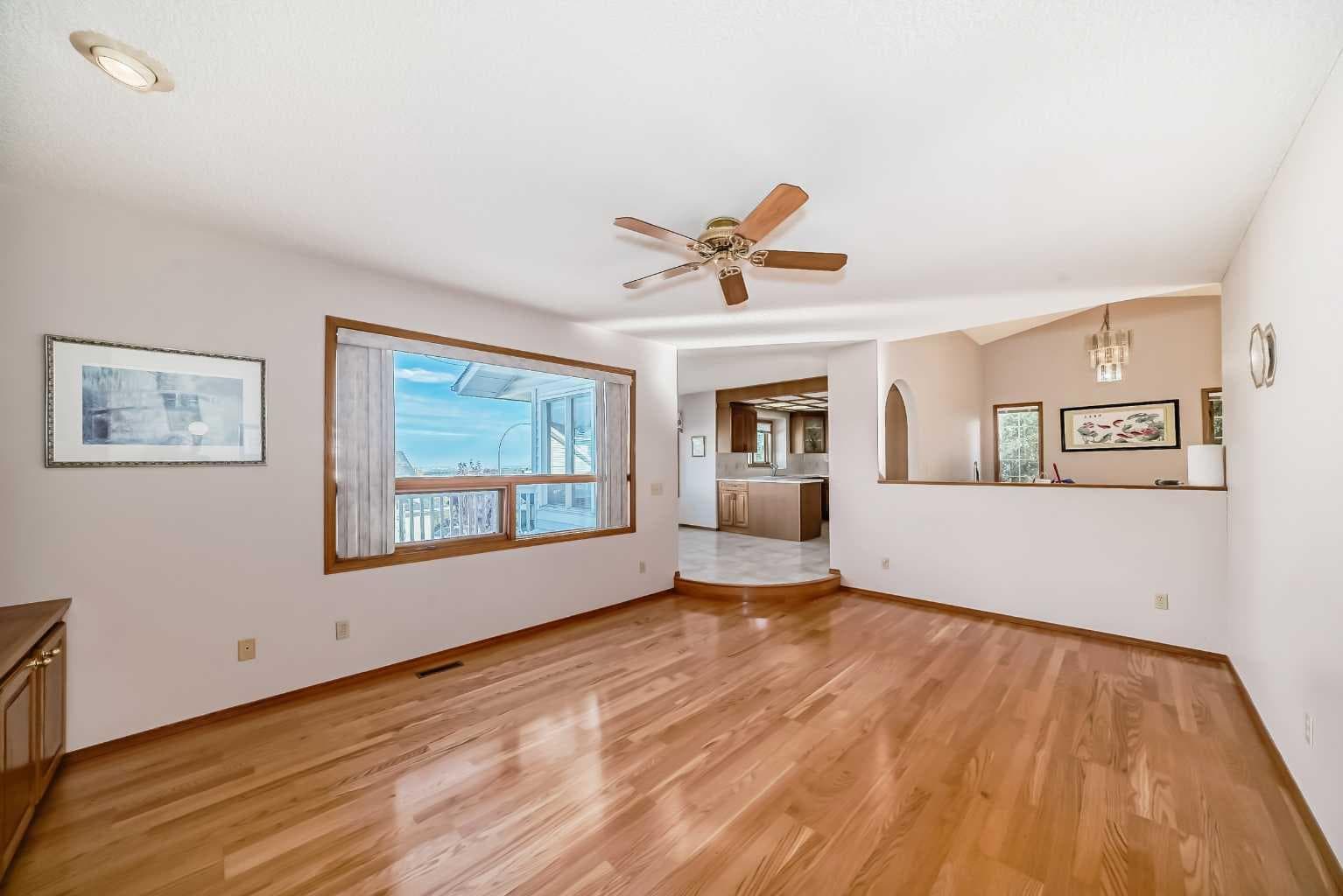 183 Christie Park Hill SW