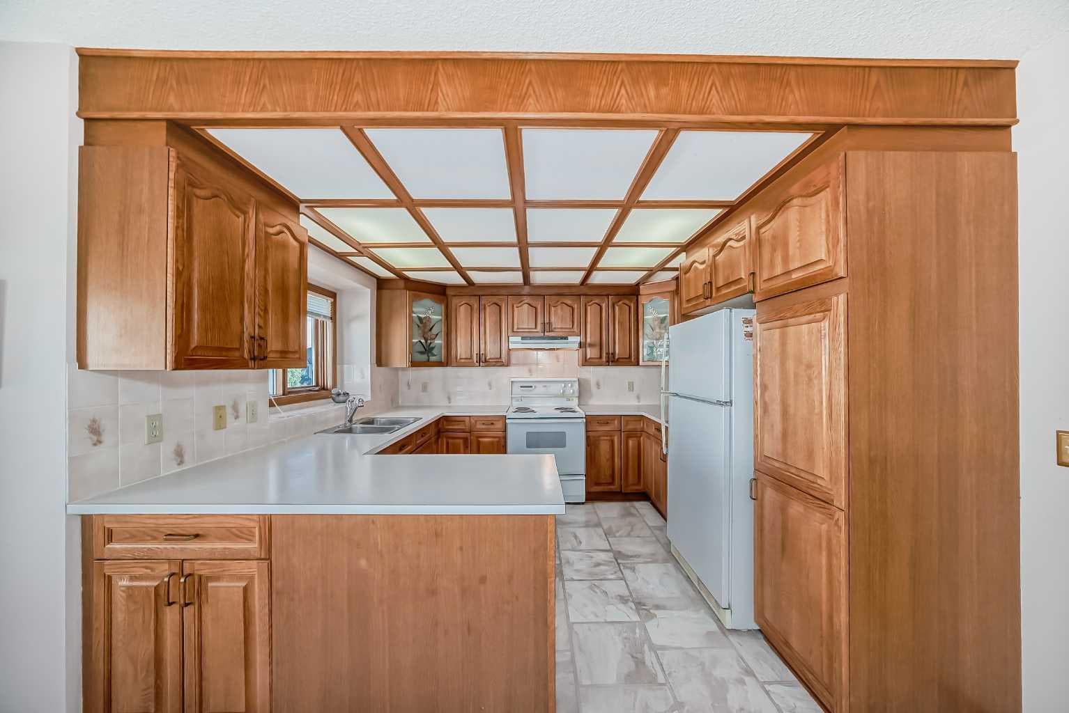 183 Christie Park Hill SW