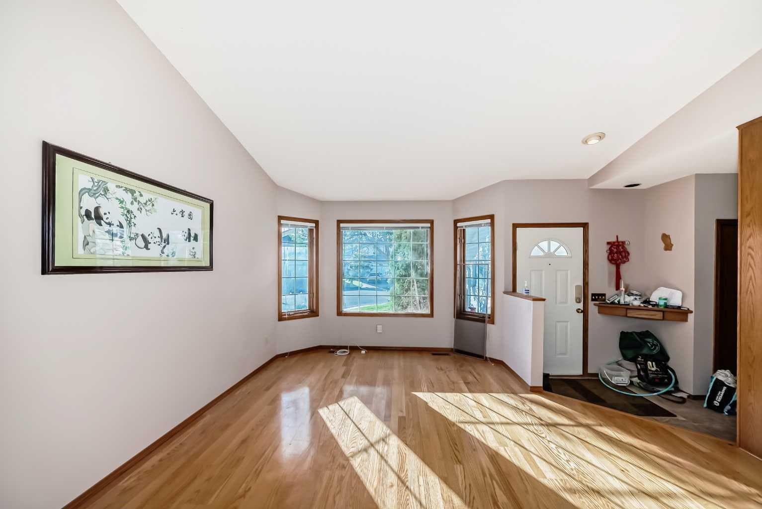 183 Christie Park Hill SW