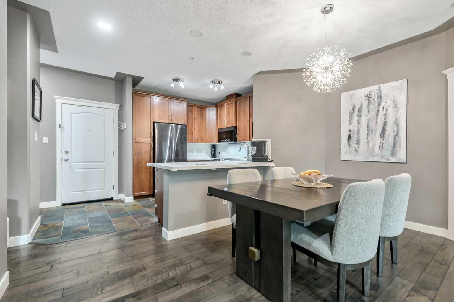 233, 20 Discovery Ridge Close SW