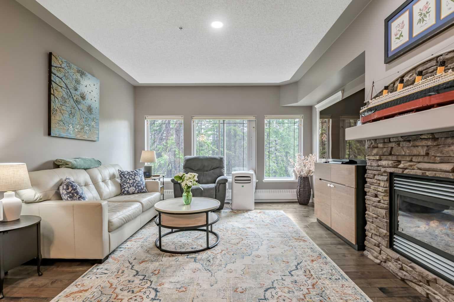 233, 20 Discovery Ridge Close SW