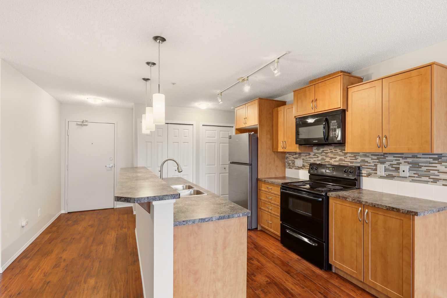 2323, 700 Willowbrook Road NW