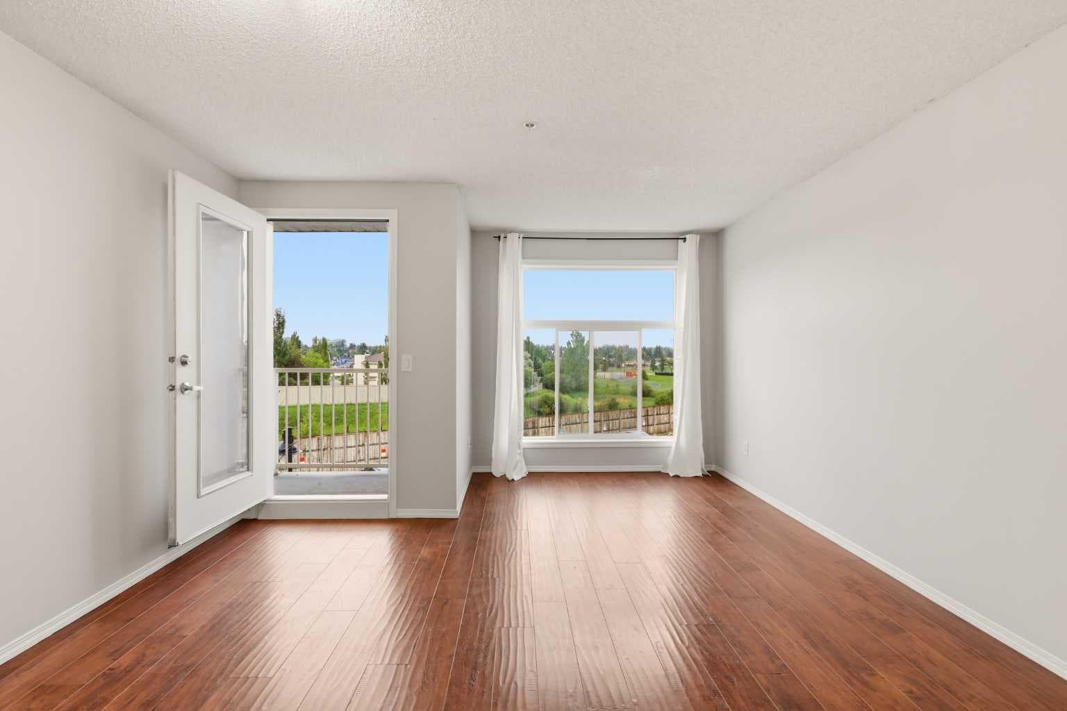 2323, 700 Willowbrook Road NW